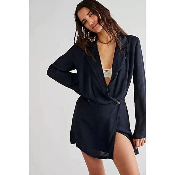 NWT FREE PEOPLE Sz S SIMONE MINI DRESS WRAP BLAZER SHIRT IN BLACK - Picture 1 of 3